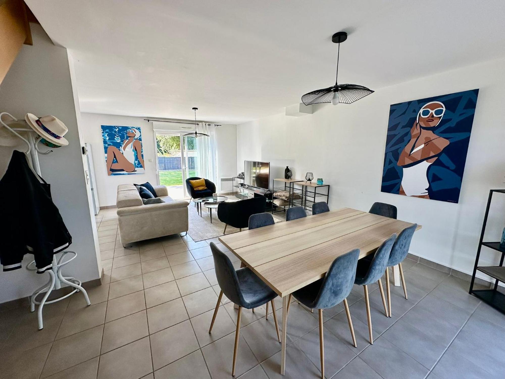 Holiday home Jolie Maison De *